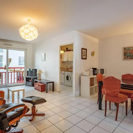 Spacieux 3* A Avec Parking, Terrasse Et Proximite Commerces - Fr-1-4-516 *