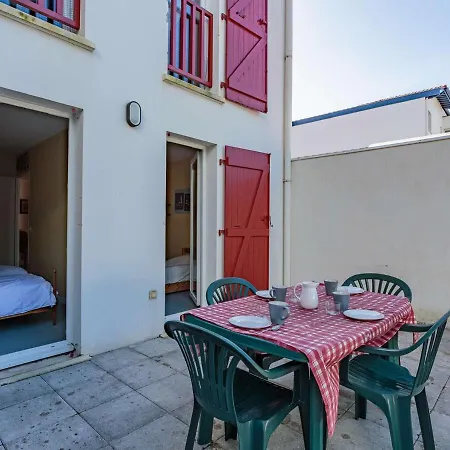 Apartmán Spacieux 3* A Avec Parking, Terrasse Et Proximite Commerces - Fr-1-4-516 Saint-Jean-de-Luz